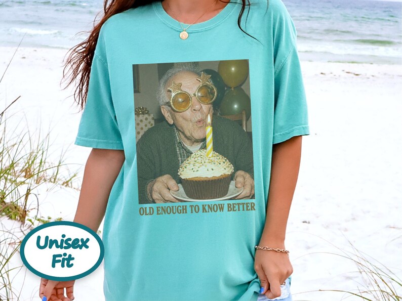 Grumpy Old Man Shirt, Old Enough To Know Better Shirt, Funny Dad Birthday Tee, Grandpa Milestone Gift, Vintage 60th Birthday Shirt For Him immagine 8