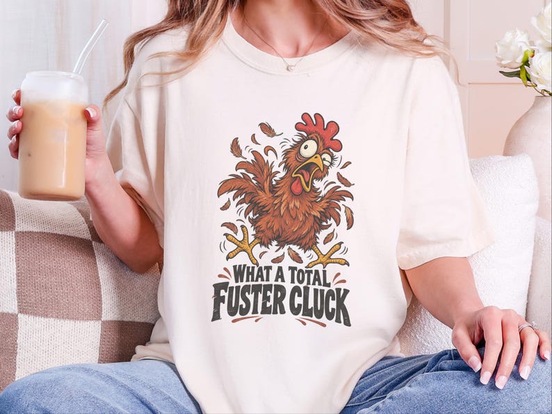 Camiseta divertida de gallinas, regalo para criadores de gallinas, camiseta sarcástica de granja, ¡Qué cacareo tan total!, camiseta divertida de aves de corral, regalo para la loca de las gallinas imagen 1