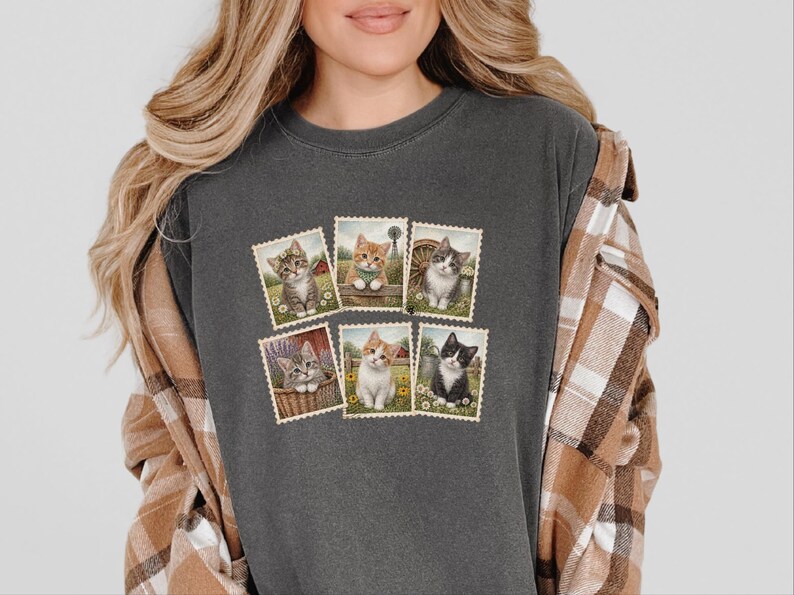 Camiseta vintage de gato, camiseta con sello postal, regalo para amantes de los gatitos de granja, camiseta para amantes de los animales, regalo retro para amantes de los gatos de campo imagen 1