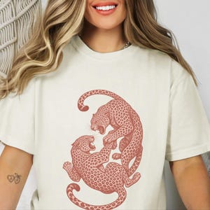 Comfort Colors Vintage Leopard Sweatshirt | Traditional Tattoo Flash Sweatshirt | Linocut Rainforest Wilderness T-Shirt, Retro Leopard Shirt image 8