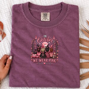 En octobre, on porte du rose ! T-shirt, cadeau d’Halloween pour la sensibilisation au cancer du sein, T-shirt de sorcière au ruban rose, Équipe de soutien aux personnes atteintes de cancer image 7