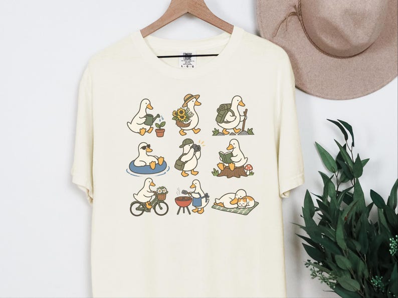 Speels eenden T-shirt, Leuk cadeau voor eendenliefhebbers, Tuinieren met eendje T-shirt, Grappig dieren T-shirt, Gezellige cottagecore kleding, Top voor natuurliefhebbers afbeelding 10