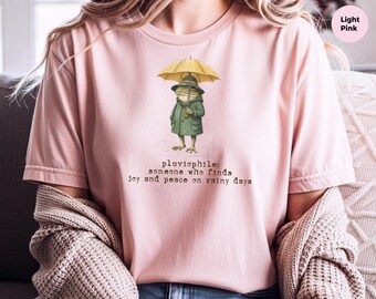 Rainy Day Shirt, Frog T-Shirt, Cozy Aesthetic, Definition Tee, Pluviophile Gift, Nature Lover, Cottagecore Frog, Vintage Frog Art