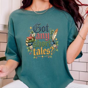 Letras góticas Libros apilados Pluma imagen 10
