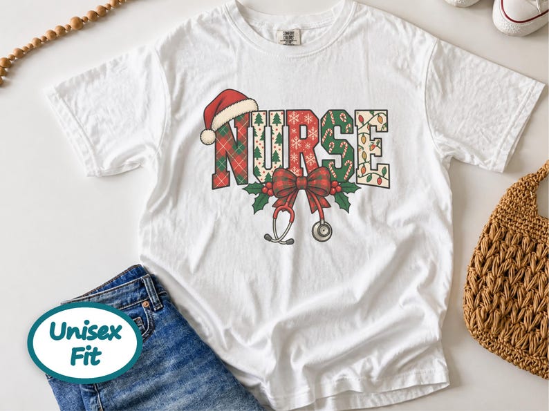 Christmas Nurse Shirt, Festive Nurse Gift, Holiday Nurse Sweatshirt, Xmas Nurse Tee, Registered Nurse Holiday Top, Nurse Christmas Shirt imagen 9
