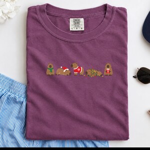 Weihnachtsshirt mit Wasserschweinmotiv, festliches Geschenk für Wasserschweinliebhaber, Tier-T-Shirt für Weihnachten, süßes Nager-Shirt für die Feiertage, Geschenk für Tierfreunde Bild 7
