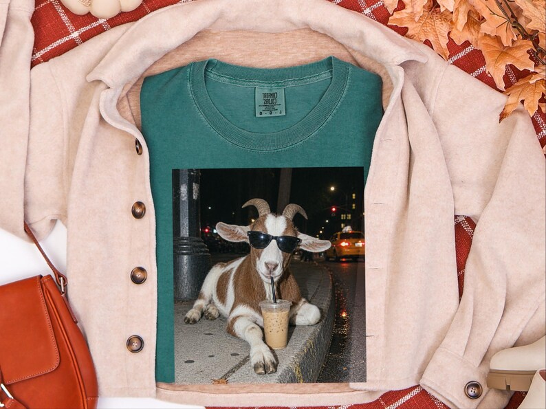 Funny Goat Shirt, Goat Lover Gift, Iced Coffee Tee, Animal Meme Shirt, Farm Life Tee, Coffee Addict Gift, Cool Goat Shirt zdjęcie 6