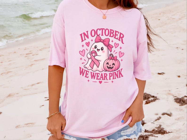 In oktober dragen we een roze spookshirt, een cadeau ter bevordering van bewustzijn over borstkanker, een roze Halloween-shirt met lint, een top voor kankeroverlevenden, een shirt voor het griezelige seizoen. afbeelding 3