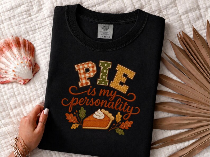 T-shirt voor taartliefhebbers, Thanksgiving-shirt, grappig cadeau voor foodies, herfstshirt, sweatshirt met de tekst "Taart is mijn persoonlijkheid". afbeelding 7