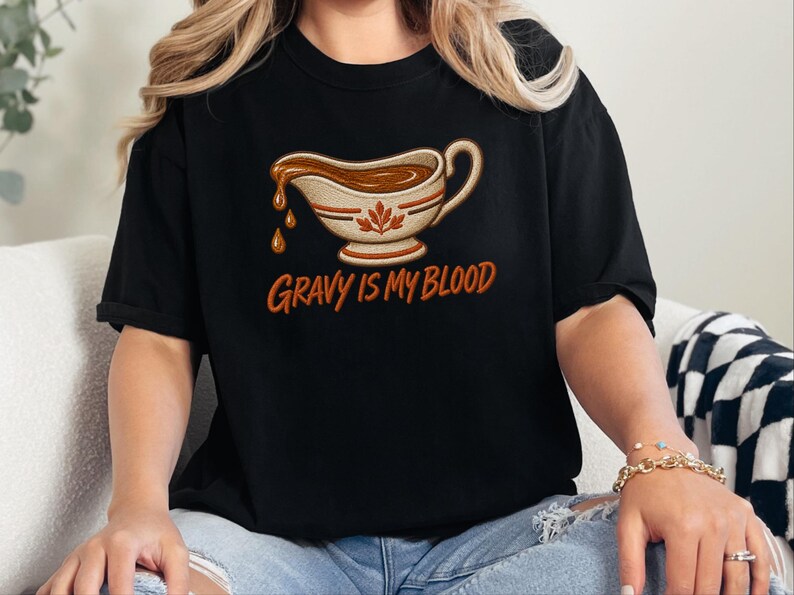 „Soße ist mein Blut“-Shirt, Geschenk für Feinschmecker zum Thanksgiving-Fest, lustiges Koch-T-Shirt, Sweatshirt für das Festessen, Geschenk für Foodies Bild 6