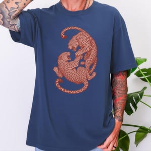 Comfort Colors Vintage Leopard Sweatshirt | Traditional Tattoo Flash Sweatshirt | Linocut Rainforest Wilderness T-Shirt, Retro Leopard Shirt image 7