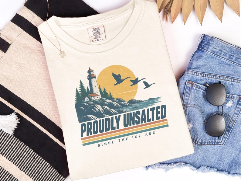 Great Lakes Shirt, Proudly Unsalted Lake Tee, Vintage Retro Pride, Mid West Style Shirt, Lighthouse Gift, Canada Lake Shirt, Lake Life Gift Bild 10