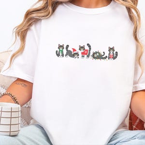 ホリデーキャットシャツ、タキシード猫好きへのギフト、クリスマスキティTシャツ、おもしろいお祝い猫スウェットシャツ、白黒猫オーナーシャツ 画像 10