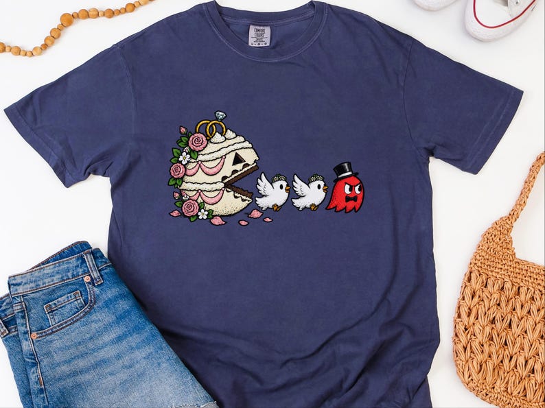 Gamer-Hochzeitsshirt, Geschenk für Gaming-Paare, Retro-Gaming-T-Shirt, Nerdiges Hochzeitsgeschenk, Pac-Man-Shirt Bild 4