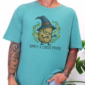 Aardappelshirt, grappig aardappelcadeau, tovenaars-T-shirt, weirdcore-shirt, magisch tovenaarsshirt, vervloekte aardappeltovenaar afbeelding 8