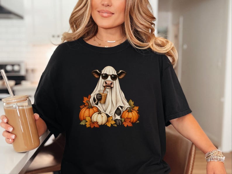 Camiseta de vaca fantasma, camiseta de café de Halloween, camiseta de café de otoño, sudadera con taza de café fantasma, conjunto de otoño con especias de calabaza. imagen 10