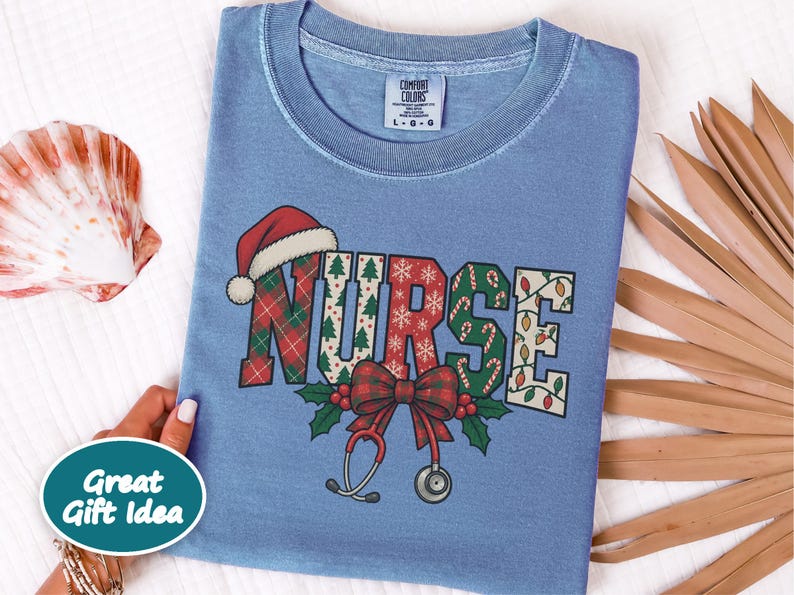Christmas Nurse Shirt, Festive Nurse Gift, Holiday Nurse Sweatshirt, Xmas Nurse Tee, Registered Nurse Holiday Top, Nurse Christmas Shirt imagen 8