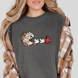 Gamer-Hochzeitsshirt, Geschenk für Gaming-Paare, Retro-Gaming-T-Shirt, Nerdiges Hochzeitsgeschenk, Pac-Man-Shirt Bild 5