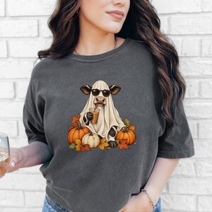 Camiseta de vaca fantasma, camiseta de café de Halloween, camiseta de café de otoño, sudadera con taza de café fantasma, conjunto de otoño con especias de calabaza. imagen 3