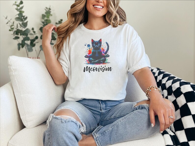 Camiseta Sassy Cat Purr Meowisim Rainbow Feline, Camiseta de humor psicodélico para mascotas, Gráfico de gatito colorido y peculiar, Regalo para amantes de los felinos negros imagen 2