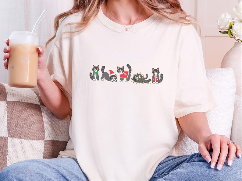 ホリデーキャットシャツ、タキシード猫好きへのギフト、クリスマスキティTシャツ、おもしろいお祝い猫スウェットシャツ、白黒猫オーナーシャツ 画像 8