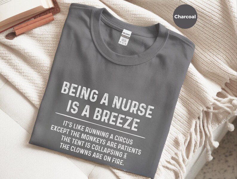 T-shirt humoristique sur le thème des infirmières, « Être infirmière, c'est facile », T-shirt drôle pour infirmières sarcastiques, Humour hospitalier, T-shirt « Pas mon singe », Anniversaire médical image 12