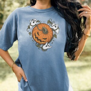 Camiseta de temporada espeluznante, camiseta de calabaza, calabaza de Halloween, camiseta de fantasma, camiseta para fiesta de Halloween, regalo de Halloween imagen 4
