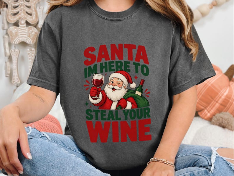 Camiseta Festa do Vinho, Design Retrô do Papai Noel, Presente de Natal com Vinho, Camiseta Divertida de Natal, Papai Noel, Vim Roubar Seu Vinho, Camiseta para Amantes de Vinho imagem 1