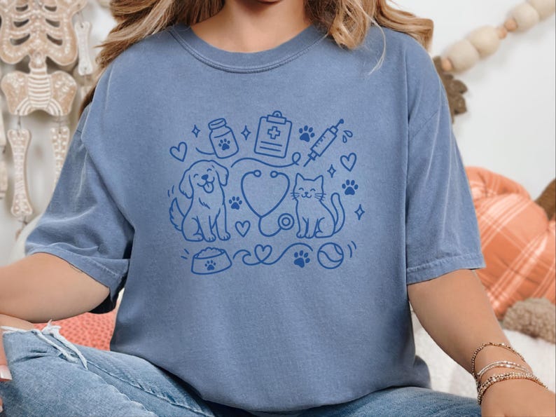 T-Shirt für Tierarzthelfer/innen, Geschenkidee für Tierärzte/innen, T-Shirt für Tiermedizinstudenten/innen, T-Shirt für Tierärzte/innen Bild 8