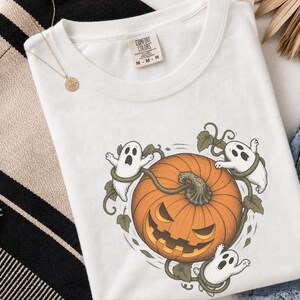 Camiseta de temporada espeluznante, camiseta de calabaza, calabaza de Halloween, camiseta de fantasma, camiseta para fiesta de Halloween, regalo de Halloween imagen 5