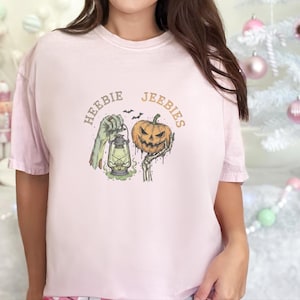 Comfort Colors Halloween Shirt, Heebie Jeebies, Spooky Season Zombie Hand, Retro Gothic Pumpkin Lantern, Horror Gift Vintage Halloween