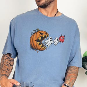 Camiseta de Pac-Man, regalo para gamers de Halloween, camiseta retro de arcade, camiseta de temporada espeluznante, camiseta de Pac-Man calabaza, top para fiesta de Halloween, regalo para gamers imagen 10
