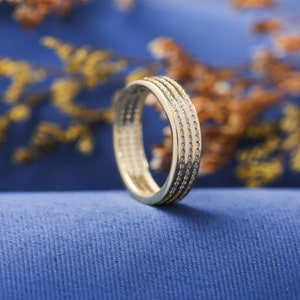 Round Cut Moissanite Wedding Band,Round Diamond Eternity Band in Gold,Engagement Ring,Wedding Ring,Bold Stacking Ring
