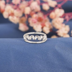 Baguette Moissanite Wedding Band / Farbloser Moissanite Wedding Band / Halbe Ewigkeit Verlobungsring / Passender Band Jahrestagsgeschenk für Sie