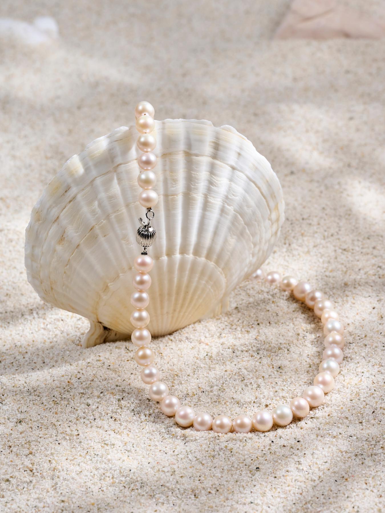 White Pearl Necklace: 7-8mm Freshwater Pearls, Silvery Clasp
