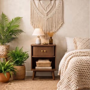 Fluted Nightstand Set of 2 with Charging Station, Modern Wooden Bedside Table with USB Ports & Storage for Bedroom Living Room