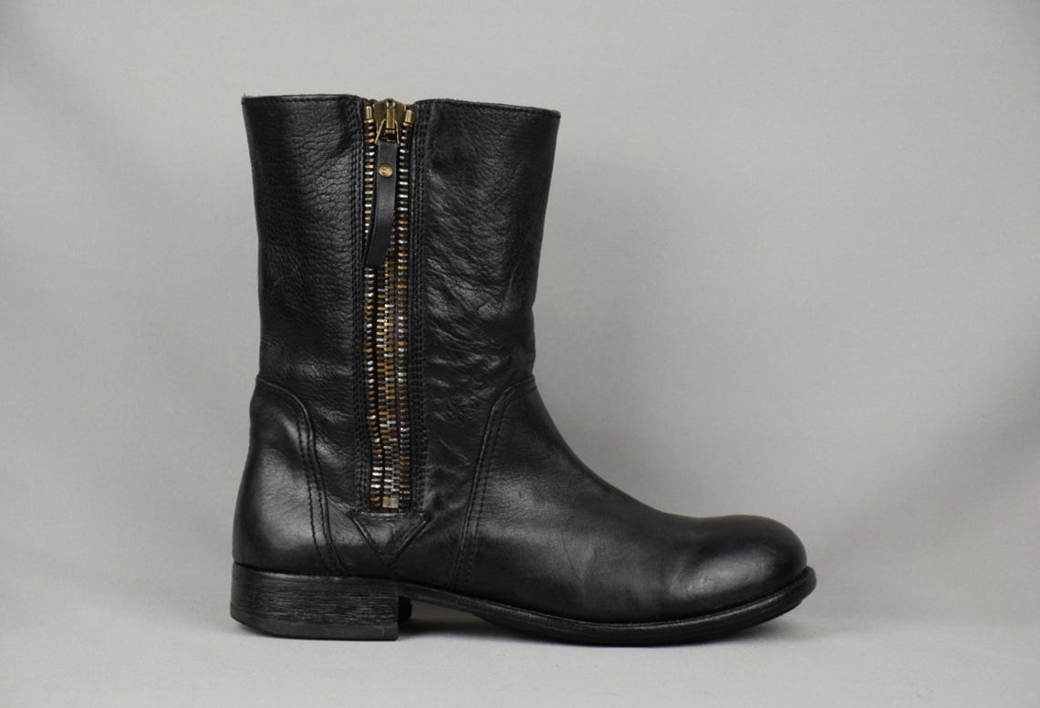 Rare MOMA Designer Italian Leather Anlke Boots Unisex Vintage Black Zipper Demi-Season Biker Men's Women's Shoes Size EU 40 US 9 Uk 7, foto 1 di 5