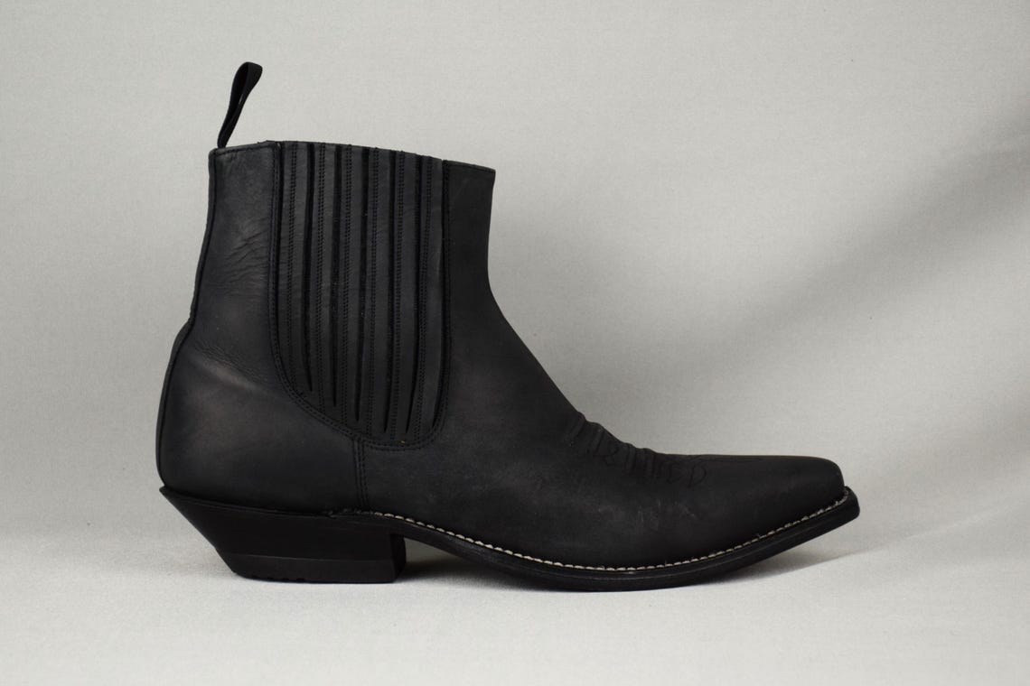 Sancho 5451 Cowboy Western Leather Nubuck Heeled Anlke Boots Unisex Men Women Vintage Black Demi-Season Shoes Pointed Toe EU 42, foto 1 di 5