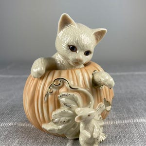 レノックス Cat & Perfume Figurines Lenox Cat Figurine - Etsy