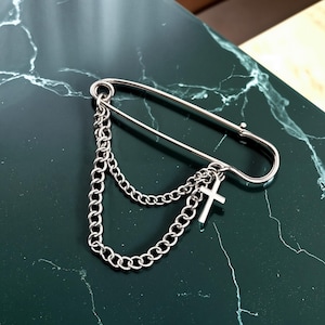Minimalist Cross Safety Pin Brooch, Double Chain Gothic Christian Pin, Punk Faith Pin for Jackets & Bags