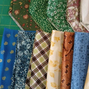 Scrappy Cotton Fabrics 10&quot; Squares (Set of 21 - all different)