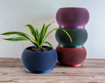 3D Printed Planter Pot with Drainage: Modern Cross Hatch Design