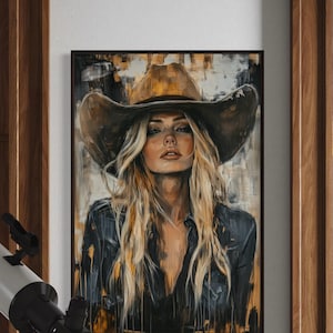 Wydruk artystyczny „Portret kowbojki” – dekoracja ścienna w stylu western, rustykalna blondynka w kowbojskim kapeluszu, płótno w stylu rustykalnym lub boho