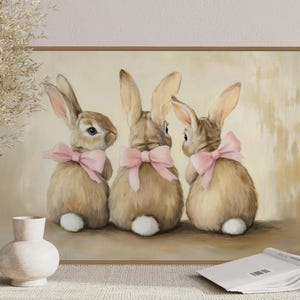 Wunderliches Hasen-Trio auf Leinwand, Pastell-Kaninchen-Druck, Vintage Kinderzimmer-Kunst, Cottagecore Oster-Dekor, entzückende Waldtier-Wandkunst