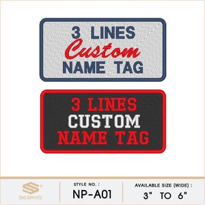 以下が含まれることがあります： 2つの刺繍ネームタグ。 上部のタグは、青いボーダーとテキストが付いた明るい灰色の背景です。 下部のタグは、赤いボーダーと白いテキストが付いた黒い背景です。 両方のタグは「3行カスタムネームタグ」と表示されます。 幅7.6〜15.2cmで利用可能。
