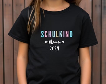 Personalisiertes Schulkind T-Shirt mit Namen/Jahr für Schulanfang, Personalized school child T-shirt with name to Celebrate the school start