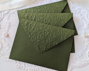 Juego de sobres con relieve verde cazador / Sobre A7 con diseño floral mate para invitaciones y tarjetas de 5x7
