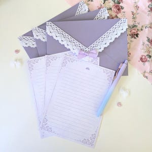 Juego de sobres y papel de carta con encaje / Bonito kit de papelería morado para escribir cartas, enviarlas a amigos por correspondencia y escribir cartas de amor