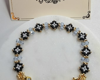Minimalist style bracelet