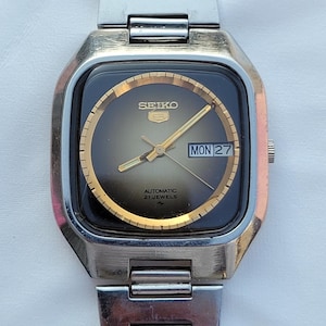 時計 SEIKO 5 ACTUS 21 7019-7020 AUTOMATIC Birthday Watch! March 1970 Seiko 5 Actus 7019-7020 Oversized